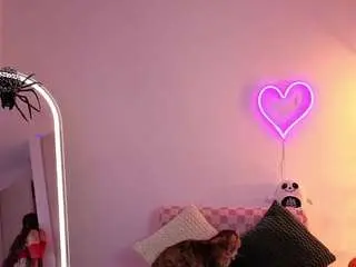 Violet-ch  live sex cam