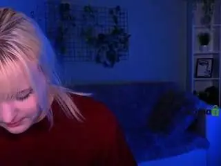 Ylia-fress  live sex cam
