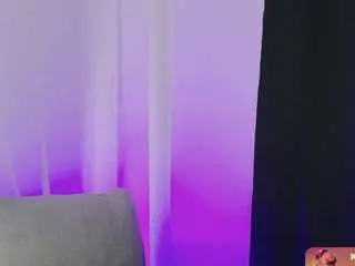 Kittymyers01  live sex cam