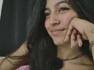 Kittymyers01  live sex cam