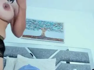 Slut-milf  live sex cam