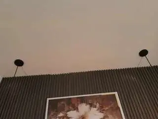 Slut-milf  live sex cam