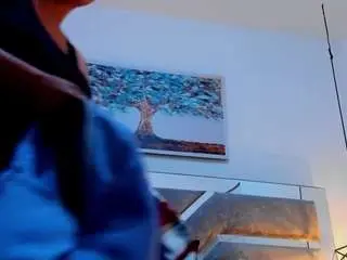 Slut-milf  live sex cam