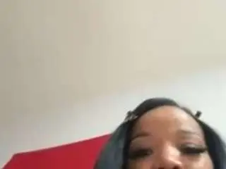 Tastethepeach  live sex cam