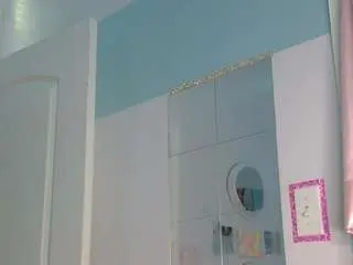 Tastethepeach  live sex cam