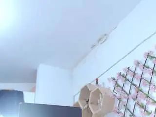 Tiifanny-goomez  live sex cam