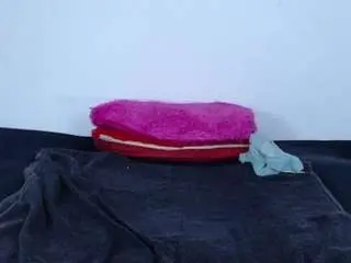 Tiifanny-goomez  live sex cam