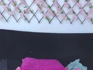 Tiifanny-goomez  live sex cam
