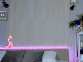 Lirarevery  live sex cam