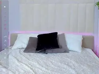 Lirarevery  live sex cam