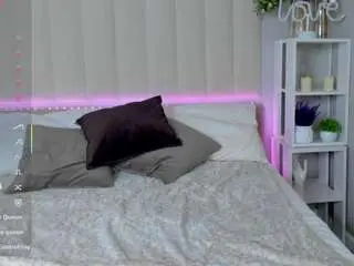 Lirarevery  live sex cam