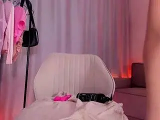 Lovely-poppy  live sex cam