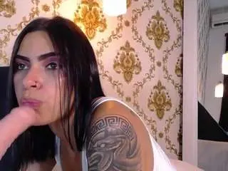 Wild-luna  live sex cam