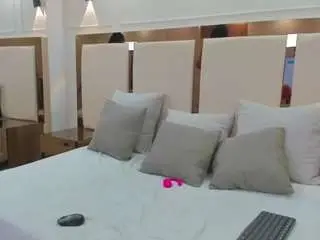 Zendy-love  live sex cam