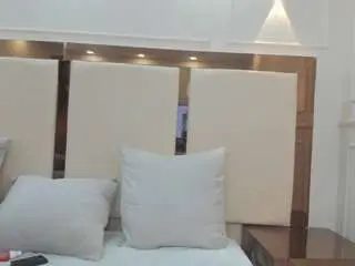 Zendy-love  live sex cam