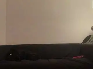 Dominator90  live sex cam