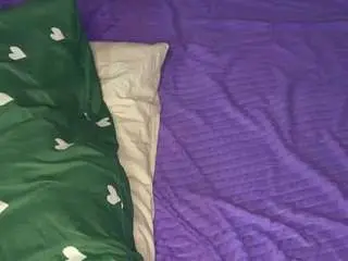 Gwenbunyan  live sex cam