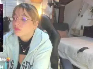 Saarah08  live sex cam