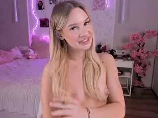 Elara-vee  live sex cam