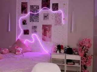 Elara-vee  live sex cam