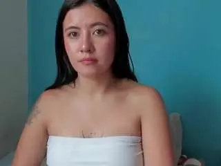 Emily22swan  live sex cam