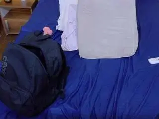 Hugeass-destroyer  live sex cam