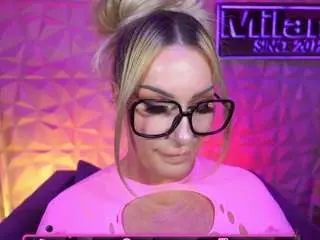 Tamaramilano  live sex cam