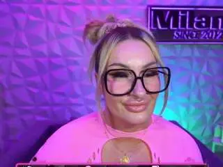 Tamaramilano  live sex cam