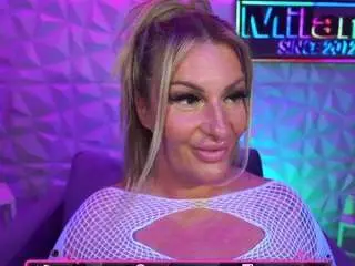 Tamaramilano  live sex cam