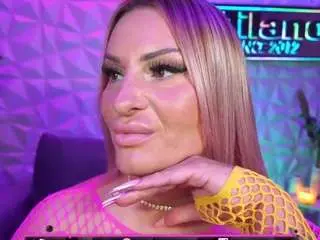 Tamaramilano  live sex cam