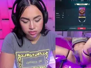 Aliceroys  live sex cam