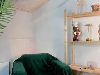 Vinitanienaber  live sex cam