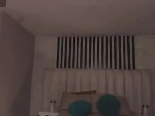 Violetthansson  live sex cam