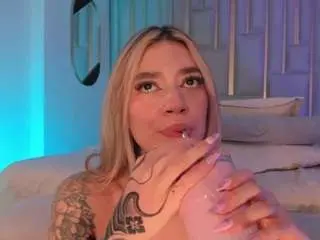 Violetthansson  live sex cam