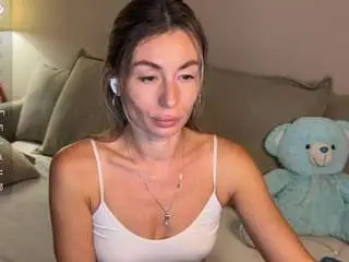 Aliceevan  live sex cam