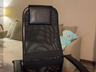 Aliceevan  live sex cam
