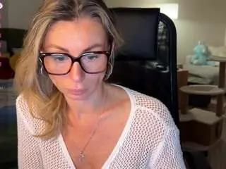 Aliceevan  live sex cam
