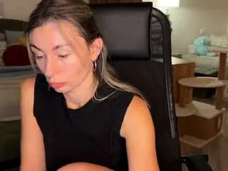 Aliceevan  live sex cam