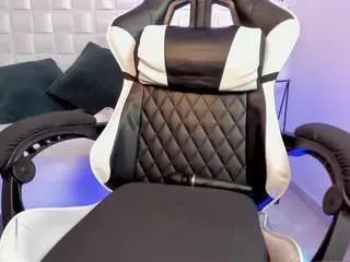 Antonella-lovee  live sex cam