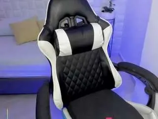 Antonella-lovee  live sex cam