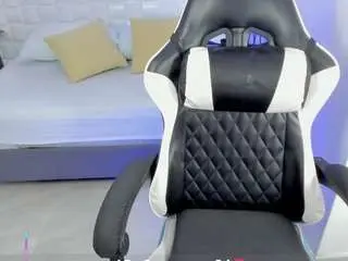 Antonella-lovee  live sex cam