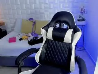 Antonella-lovee  live sex cam
