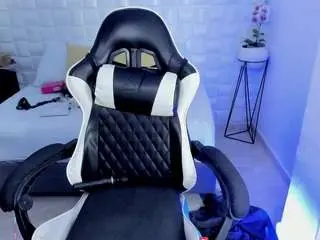 Antonella-lovee  live sex cam