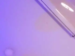 Leahrouss  live sex cam