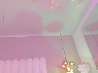 Leahrouss  live sex cam