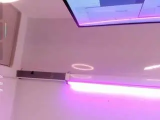 Leahrouss  live sex cam