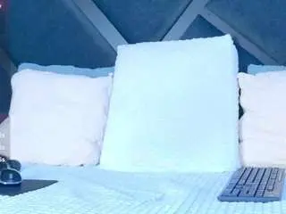 Miastonn  live sex cam