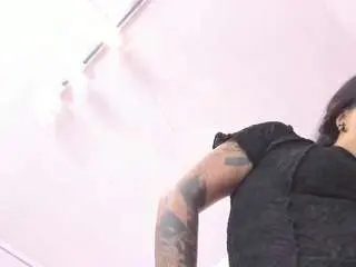 Miiss-sofiii  live sex cam