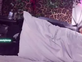 Msbootyboop  live sex cam