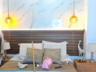 Aliceboomx  live sex cam